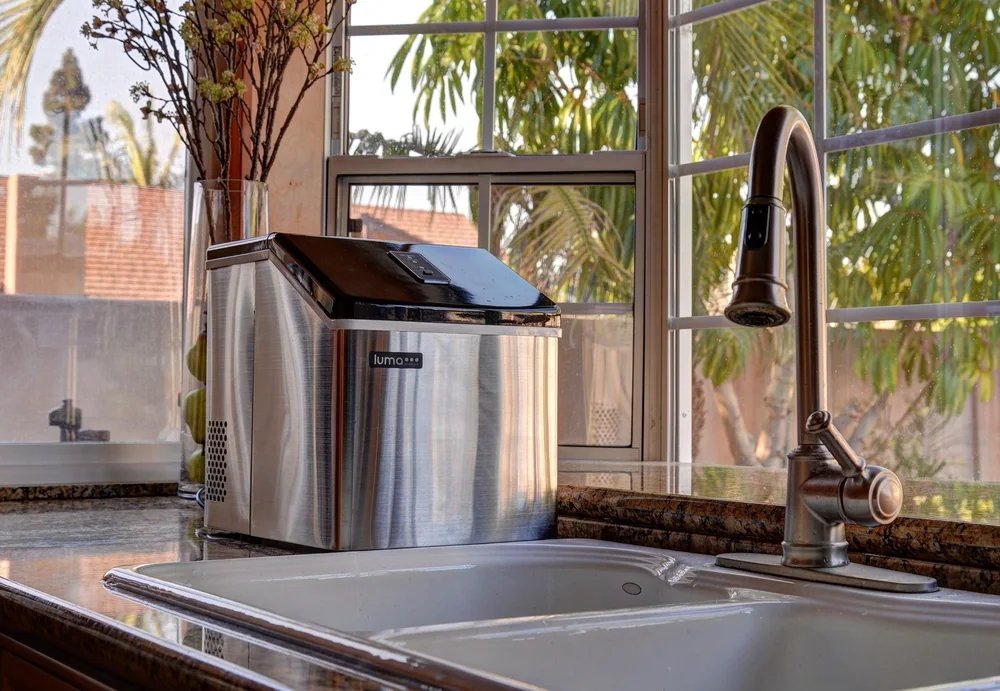 Luma Comfort Clear Ice Maker